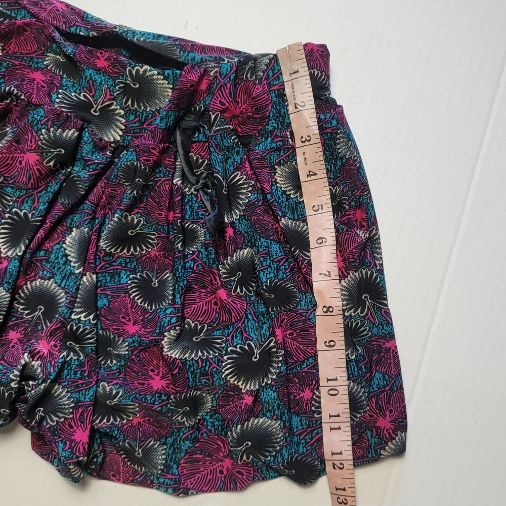Flowy Shorts - Picture 9 of 10